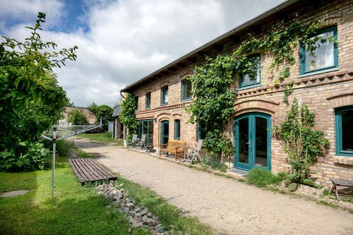 Finca 'Gruppenhaus' mit gemeinsamer Terrasse, Gemeinschaftsgarten und WLAN