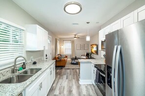 Fridge, microwave, oven, stovetop - Saint Pete Hideaway: Cozy Urban Escape Oasis (St. Petersburg)