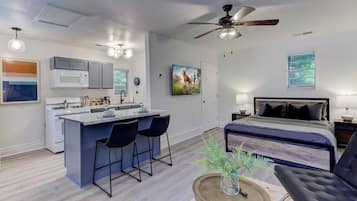 1 bedroom, iron/ironing board, free WiFi, bed sheets