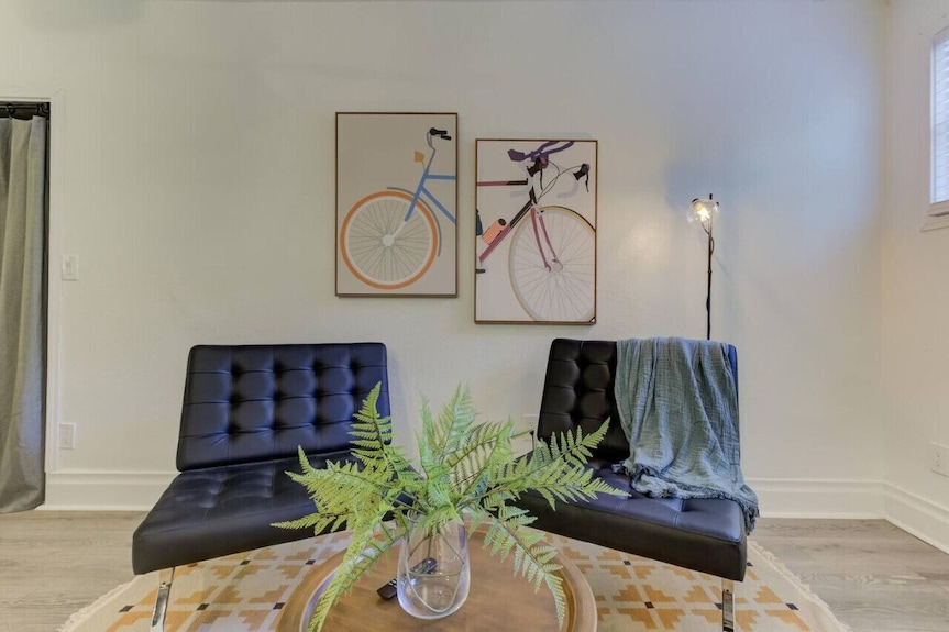 Central | Bright & Modern | Cooper Young - Memphis, TN