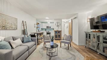 TV, fireplace, offices