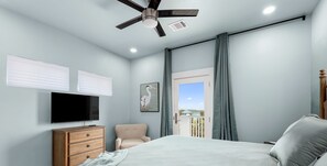 4 bedrooms, iron/ironing board, travel crib, free WiFi