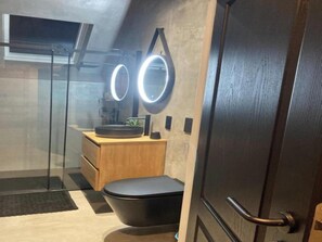 Studio, 1 Bedroom, Smoking | Bathroom