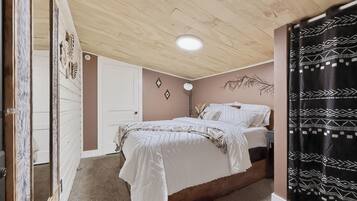 1 slaapkamer, een bureau, een strijkplank/strijkijzer, gratis wifi