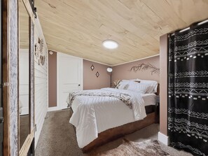 1 habitación, escritorio, tabla de planchar con plancha y wifi gratis 