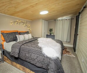 1 bedroom, desk, iron/ironing board, free WiFi