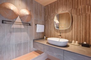 Basic Room, Partial Ocean View | Bathroom