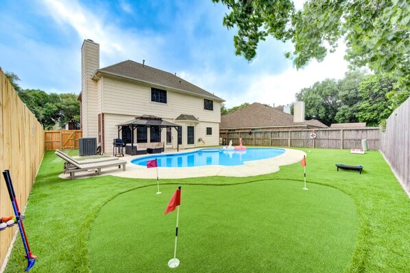 Pool - Houston Huge Pool, miniGolf, Katy Asian Town, King (Katy)