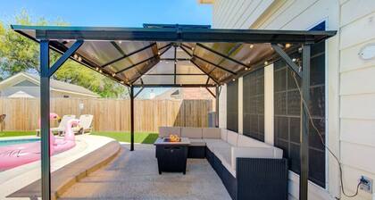 Houston Huge Pool, miniGolf, Katy Asian Town, King