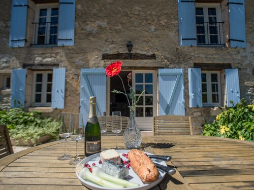 Magnifique manoir avec vue et piscine privée