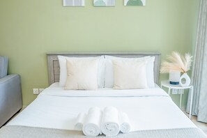 1 bedroom, WiFi, bed sheets