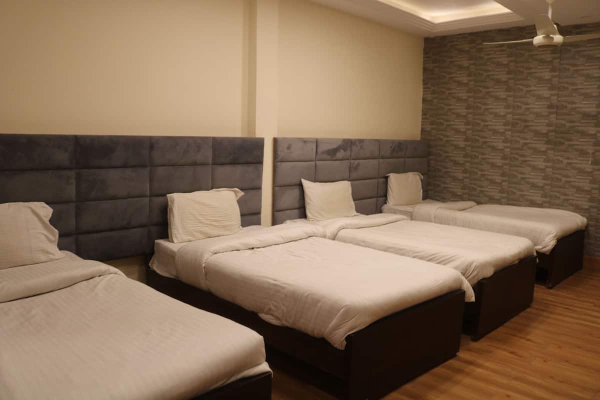 Habitación familiar | 1 dormitorio, escritorio, wifi gratis