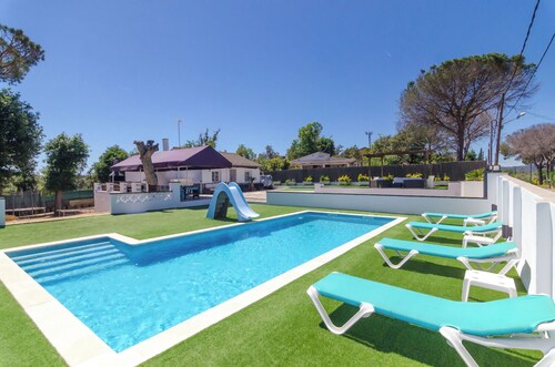 Club Villamar - Charming, detached villa with private pool and mountain views, ideal for a tranqu...