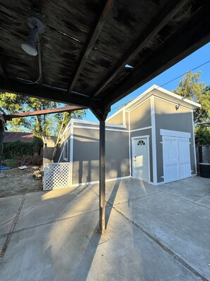 Property grounds - Modern Minimalist Home (San Jose)