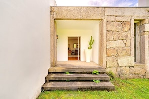 Exterior detail - Portugal Active Oliveira's Farm (Viana do Castelo)