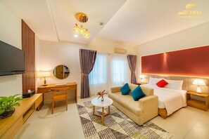 Apartamento Deluxe | Ropa de cama hipoalergénica, minibar, caja fuerte y escritorio