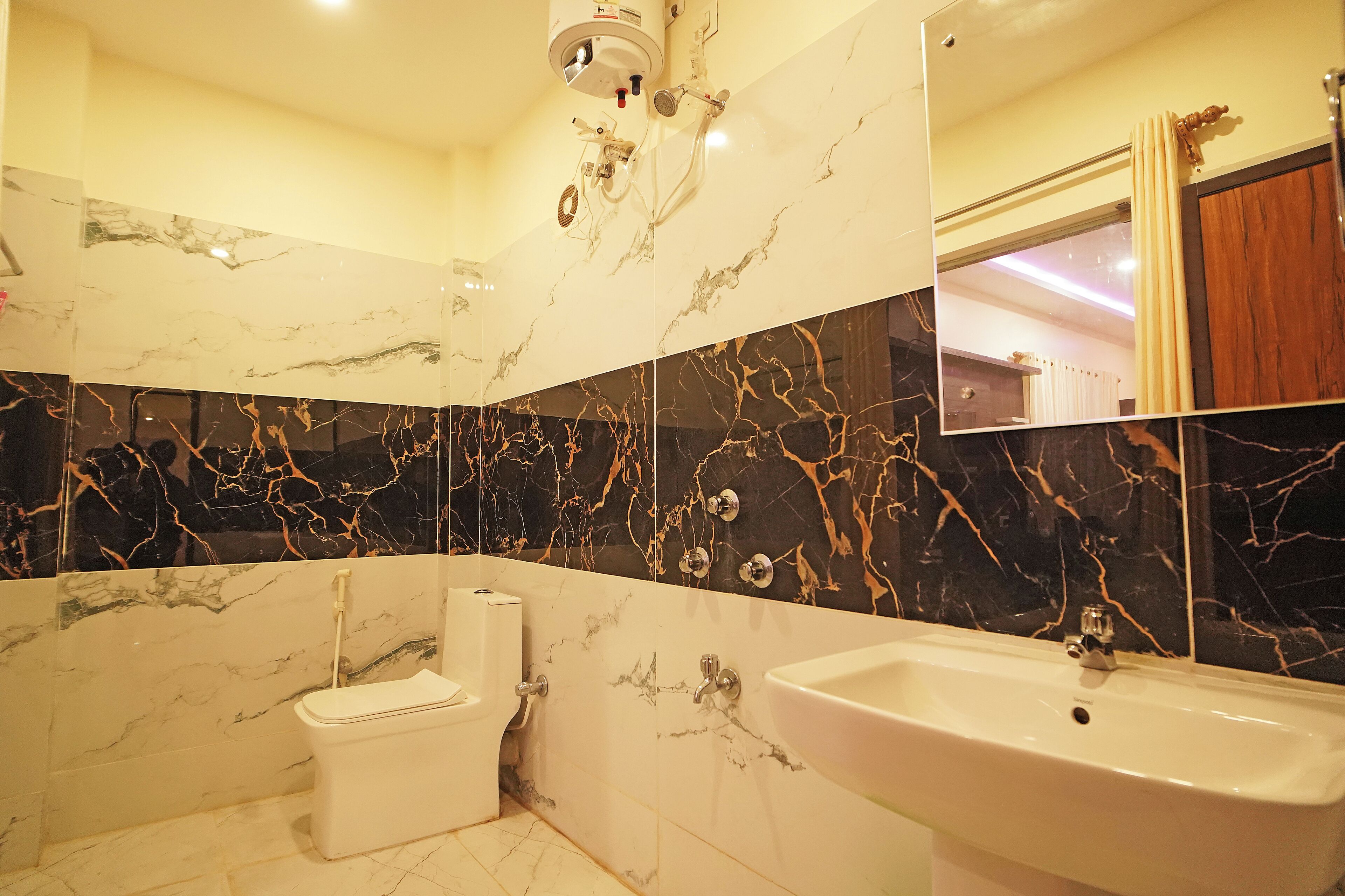 Habitación familiar | Baño | Ducha y cabezal de ducha tipo lluvia