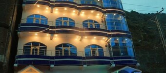 Blue Water Continental Hotel