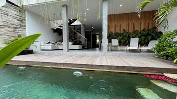 Signature Villa, 2 Bedrooms, Hot Tub | Premium bedding, in-room safe, desk, laptop workspace