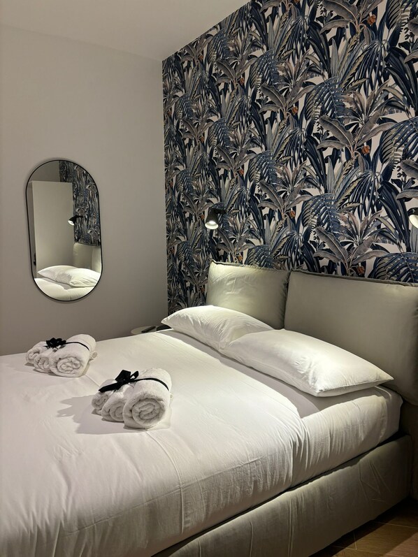 1 bedroom, desk, iron/ironing board, travel cot - 1 Bedroom Apartment in Bari (Bari)