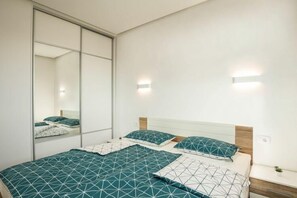 2 bedrooms