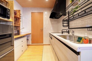 Basic Apartment | Private kitchen | Electric kettle - Itabashi Ekimae Store Diamond Yuu (Tokyo)