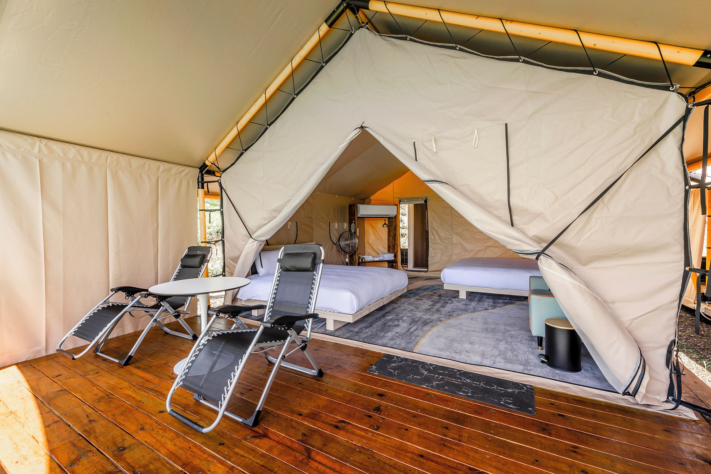 帐篷房 | 3 多间卧室、免费 WiFi、床单