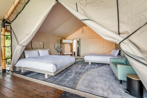 Tent | 3 bedrooms, free WiFi, bed sheets