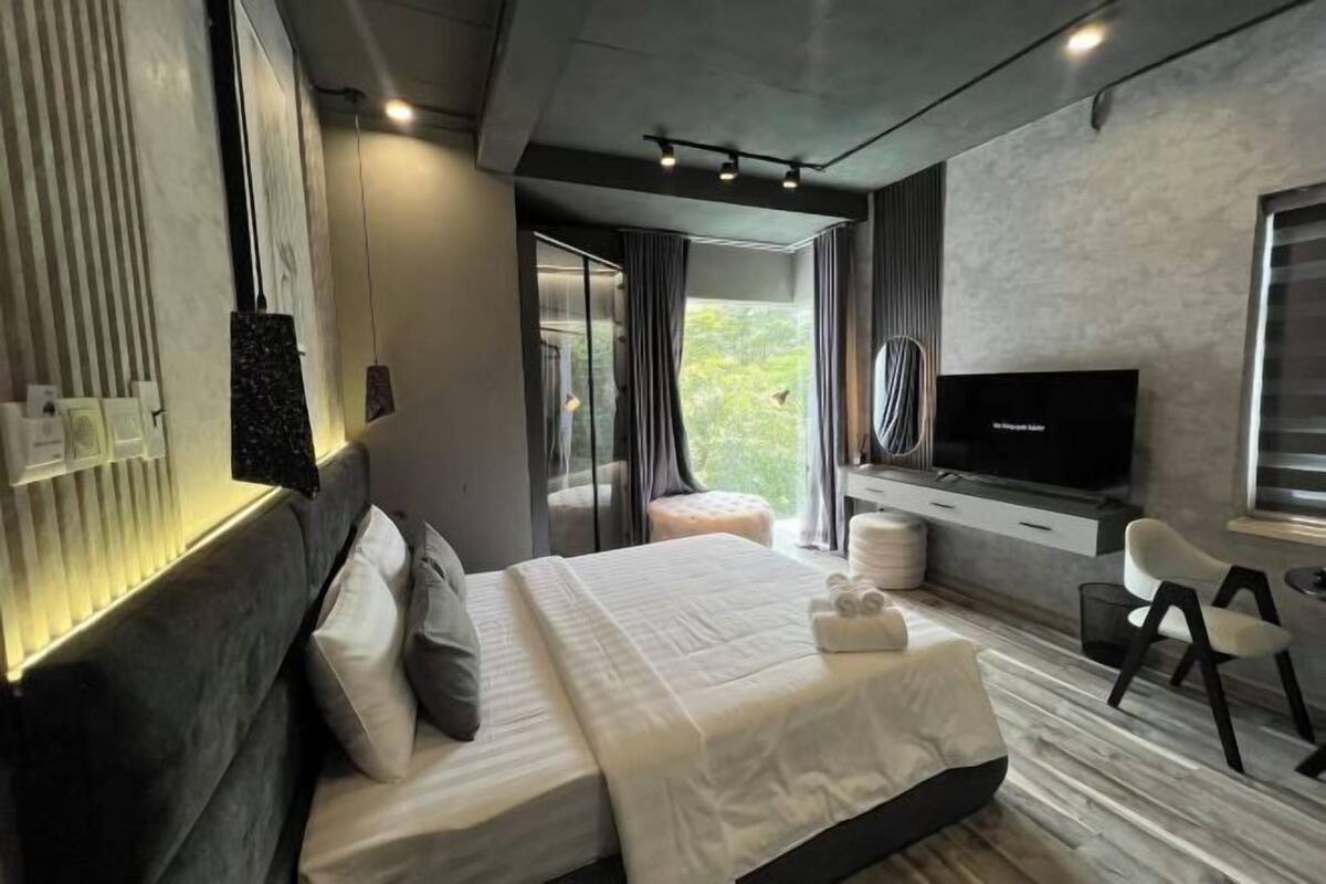 1 Schlafzimmer, Minibar, Zimmersafe, Schreibtisch
