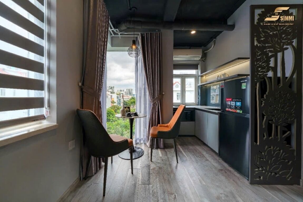 Deluxe Double Room, 1 Double Bed, Bathtub | Private kitchen | Electric kettle, dining tables