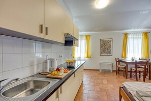Private kitchen - Grad Inn Boutique Villa Apt Lavander (Koper)