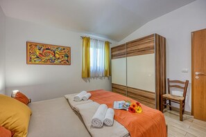 1 bedroom, free WiFi, bed sheets - Grad Inn Boutique Villa Apt Lavander (Koper)