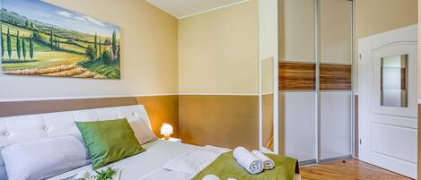 Family Apartment, Multiple Bedrooms (Grad Inn Boutique Villa Apt Rosemary)