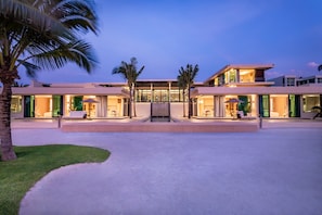 Front of property - Villa Boonta (Takua Thung)