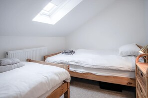 2 soverom og sengetøy