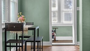 Luokittelematon kuva, 4 kautta 35, painike
