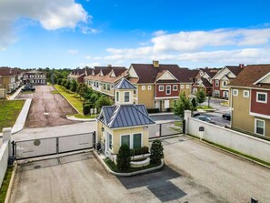 Exterior - Peaceful Escape/ Themed Room & Clubhouse Access (Kissimmee)