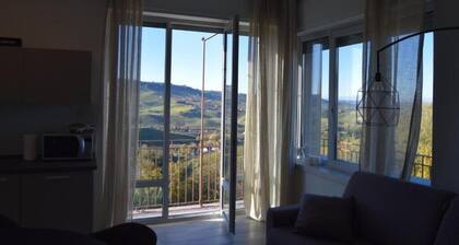 Fenocchio's House- Green Apartment