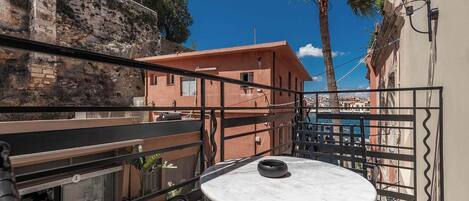 Deluxe Double Room Side Sea View | Vue depuis le balcon
