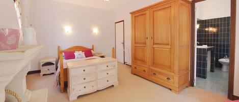 3 Schlafzimmer, Bügeleisen/Bügelbrett, kostenloses WLAN, Bettwäsche