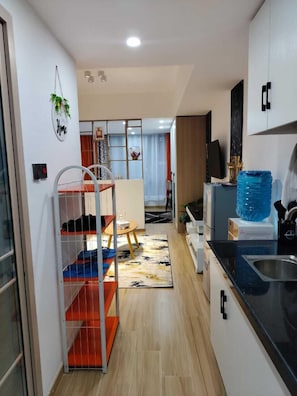 Deluxe Studio | Living area