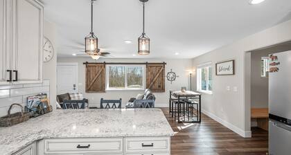 Gorgeous Home- Minutes from Big Lake Boat Launch!