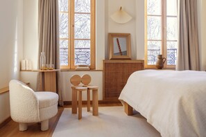 Chambre Triple Familiale | Coffres-forts dans les chambres, bureau