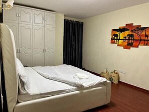 Business Apartment - Lux Suites Mango Court Apartments (Nairobi)