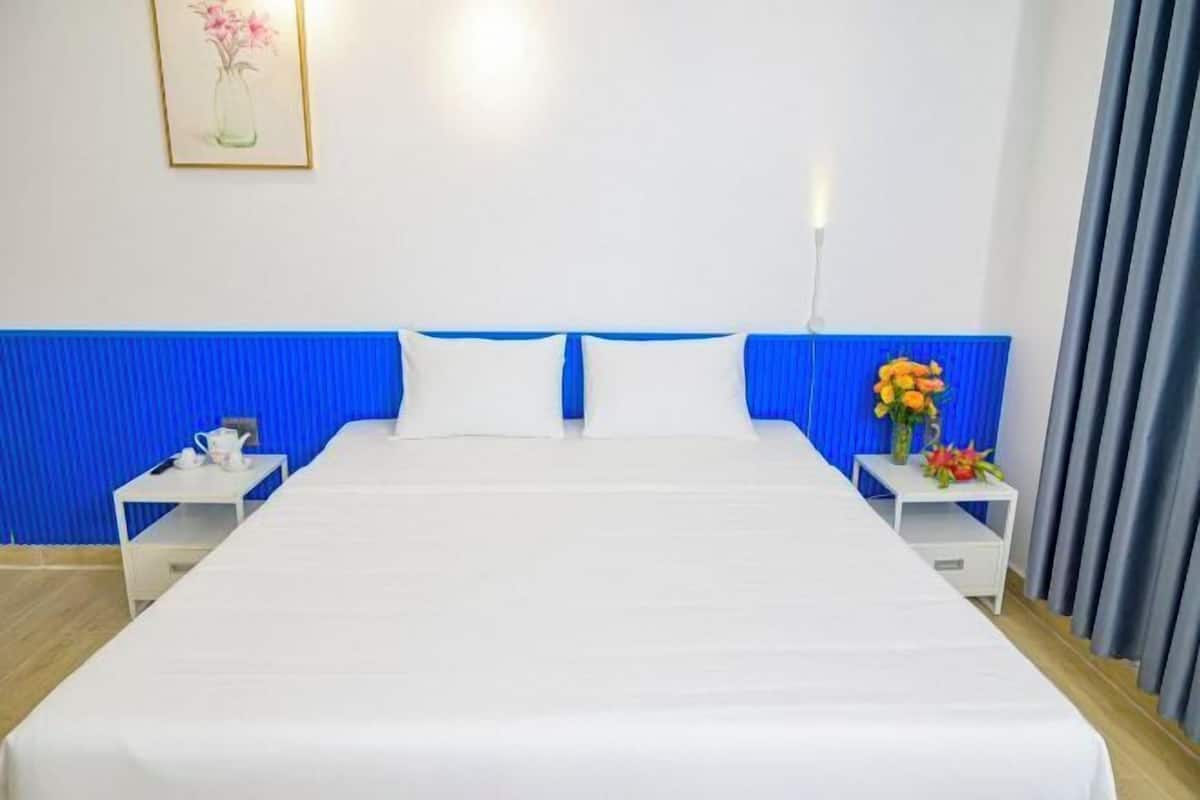 Minibar, gratis wi-fi och sängkläder