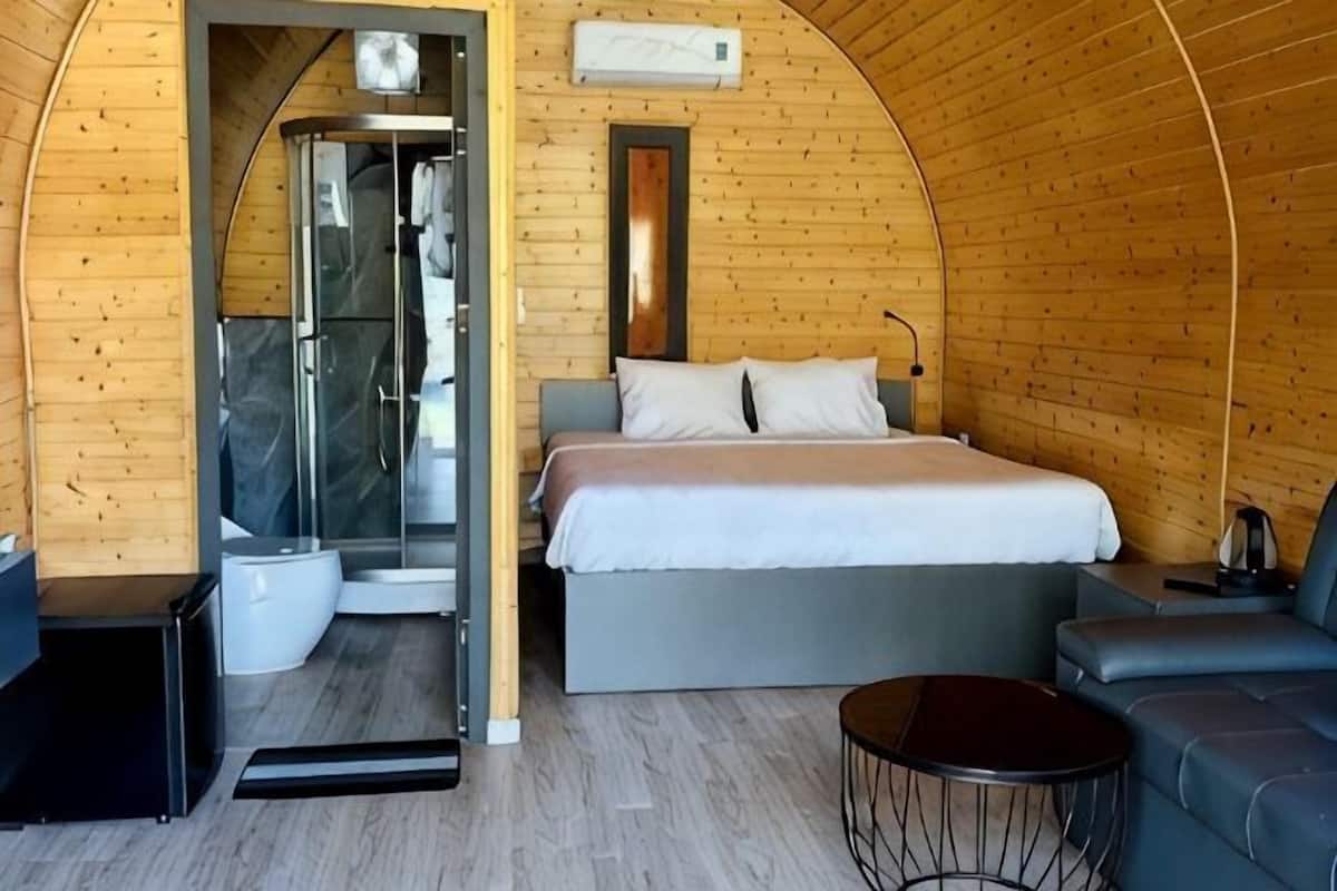 Frigobar, Wi-Fi de cortesia, roupa de cama