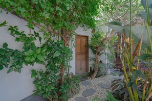 Basic Villa | Property grounds - Villas Balika 1 & 2 (Canggu)