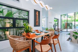 Basic Villa | Dining - Villa Surya (Canggu)