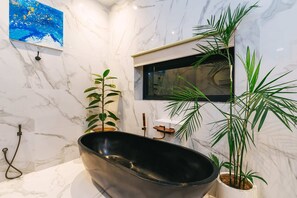 Basic Villa | Bathroom - Villa Surya (Canggu)