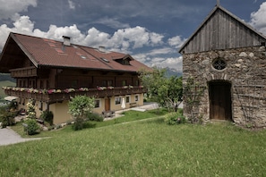Front of property - Zederberg Appartements (Sankt Johann im Pongau)